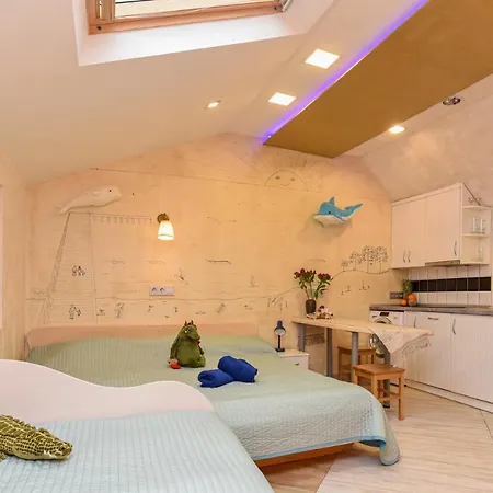 아파트 Inkaras 팔랑가