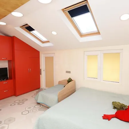 아파트 Inkaras 팔랑가